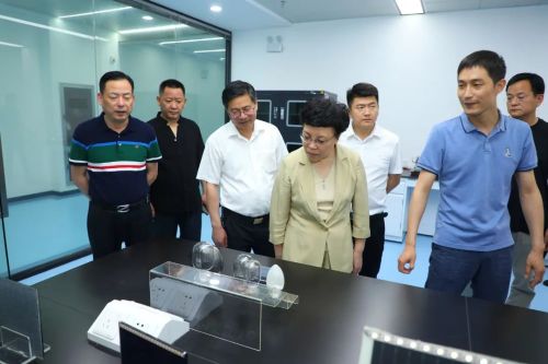 無(wú)錫市人大代表宜興第一小組開(kāi)展小組活動(dòng)